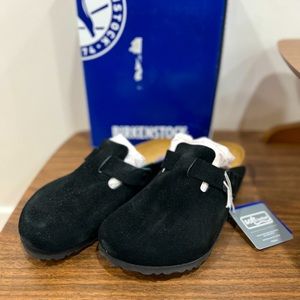 NWT Birkenstock Boston Clogs